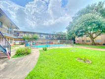 5THBS10 - Photo 1 of 1