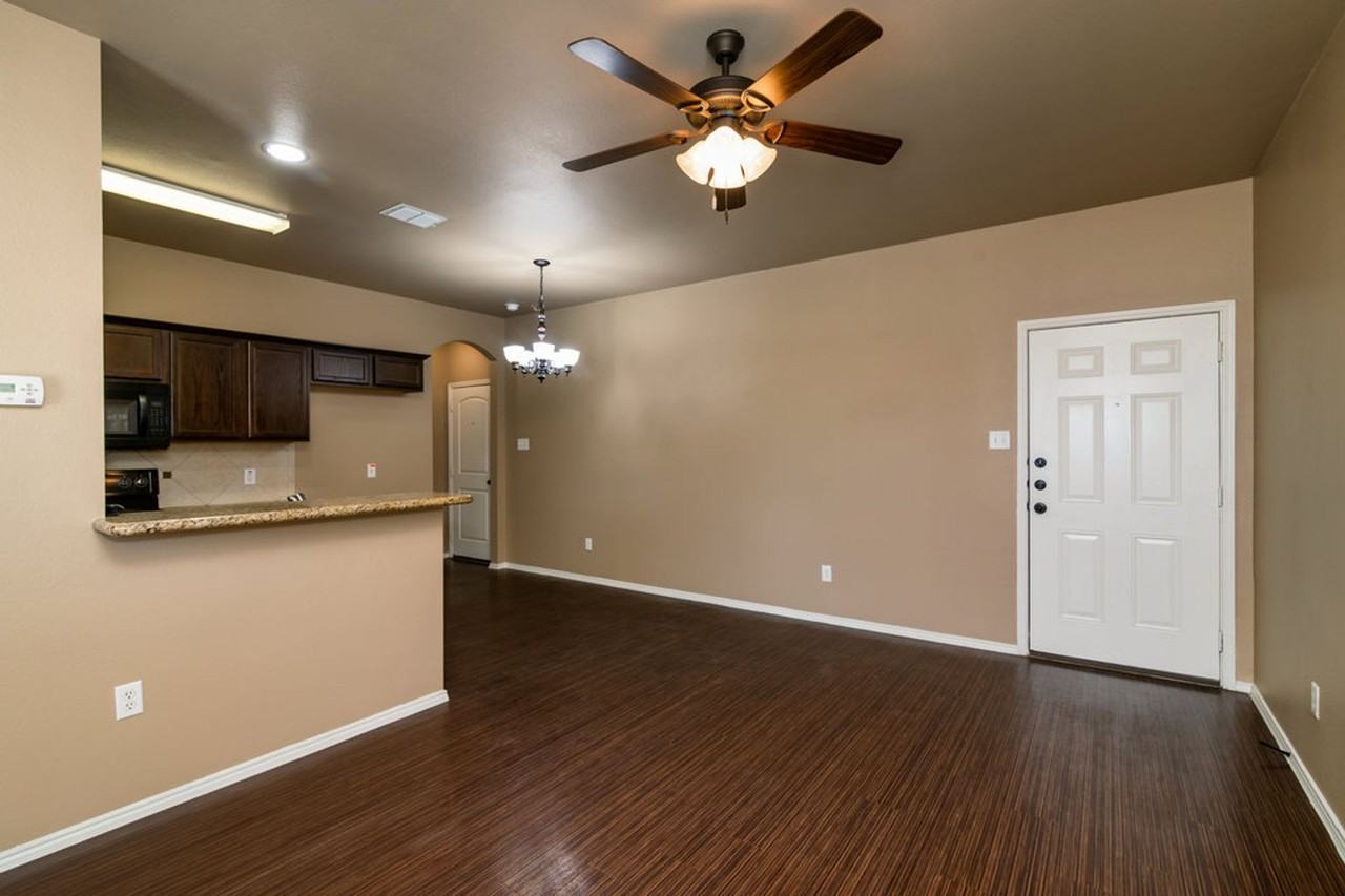 1430 Piedmont Dr - Photo 5 of 45