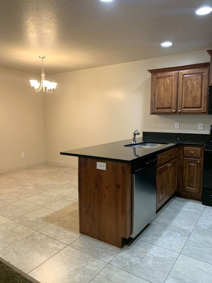 2378 S Knights Way - Photo 4 of 26