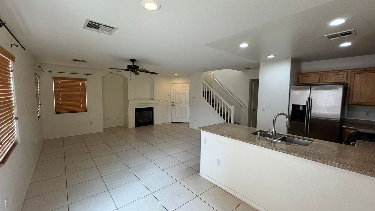 9967 Carrizo Springs Ave - Photo 6 of 28