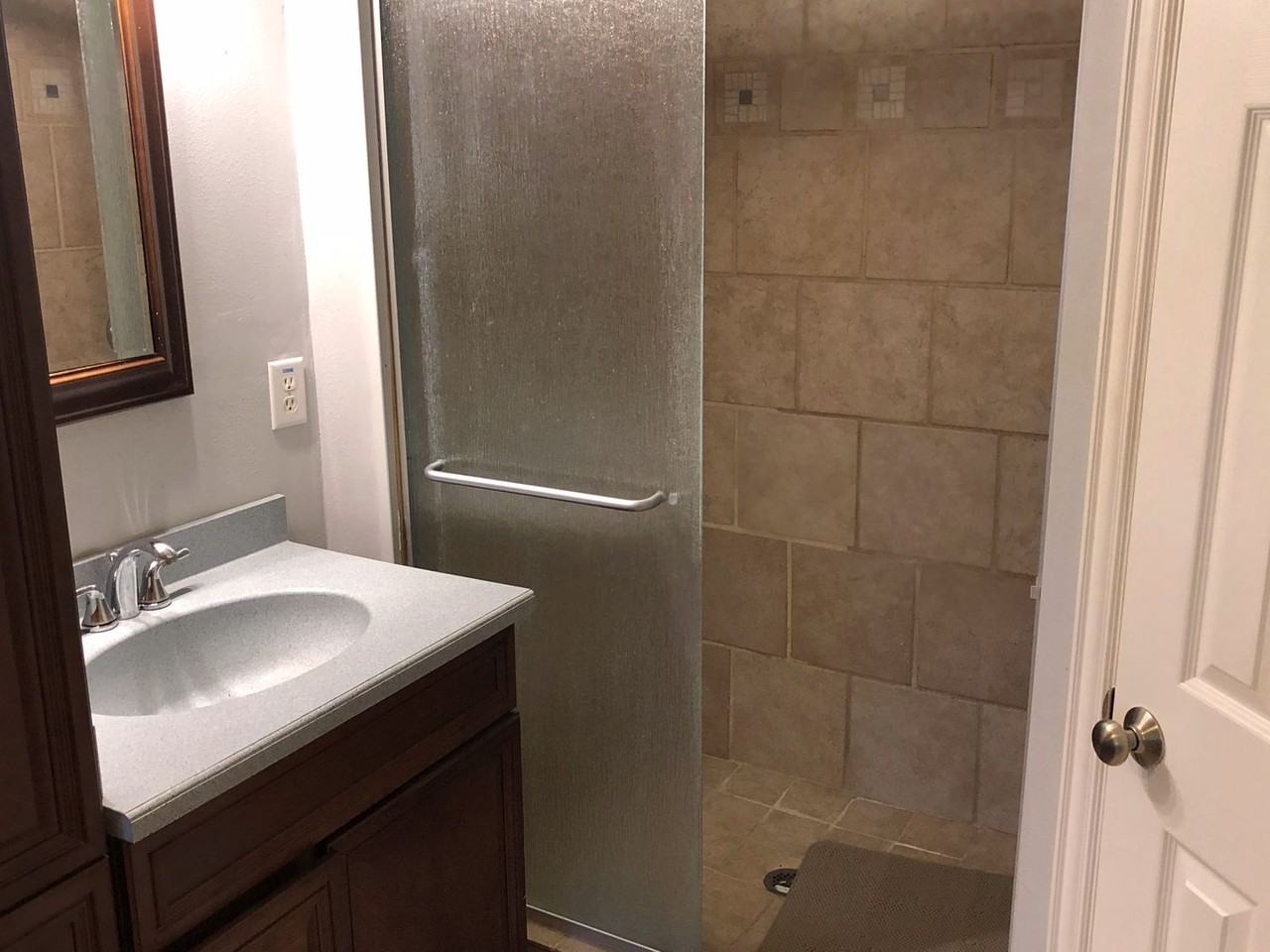 2123 Millwood Dr - Photo 6 of 11