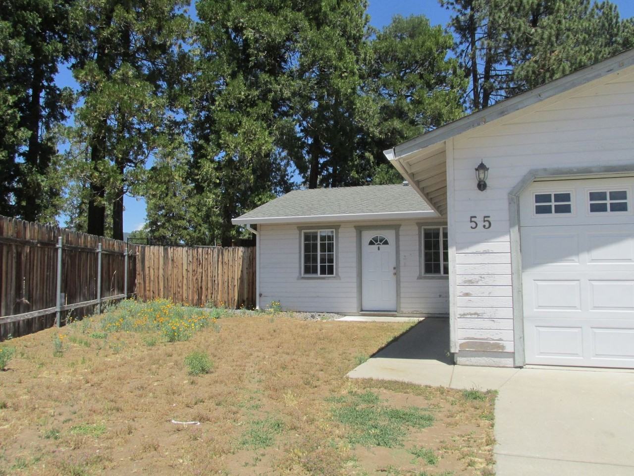55 Emerald Ct - Photo 2 of 7