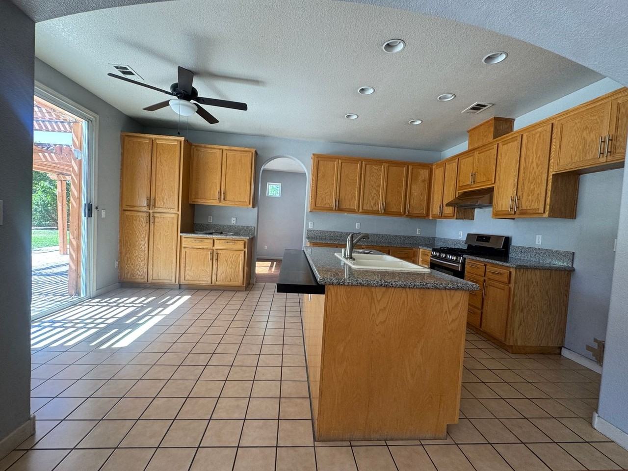 3662 San Marco Dr - Photo 3 of 6