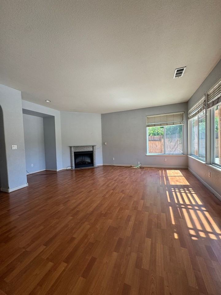 3662 San Marco Dr - Photo 4 of 6