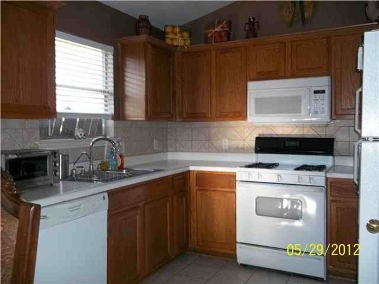 17338 Tobermory Dr - Photo 3 of 8