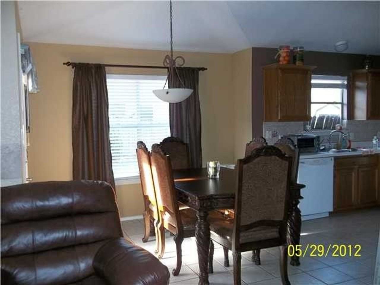 17338 Tobermory Dr - Photo 4 of 8