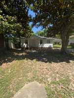 featured image of 1002 Chickasaw Trl
