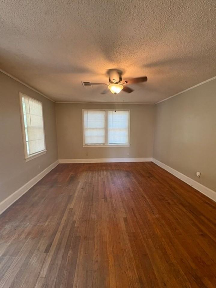 1002 Chickasaw Trl - Photo 4 of 18