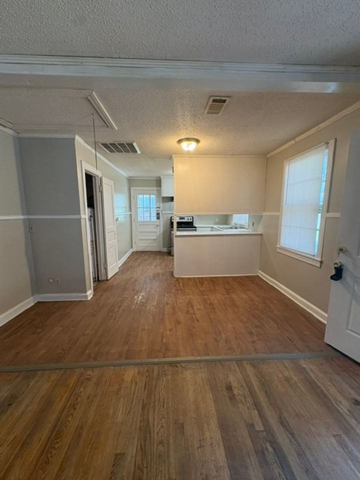 1002 Chickasaw Trl - Photo 5 of 18