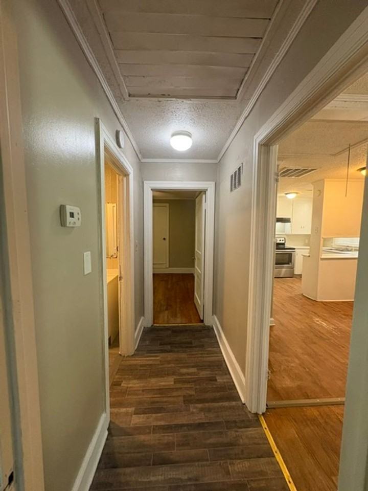 1002 Chickasaw Trl - Photo 7 of 18