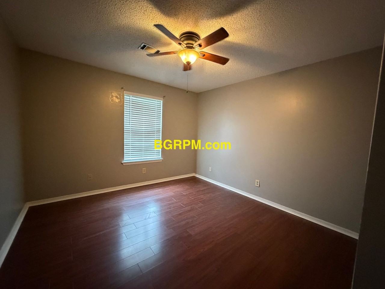 20 Parkview Dr - Photo 7 of 10
