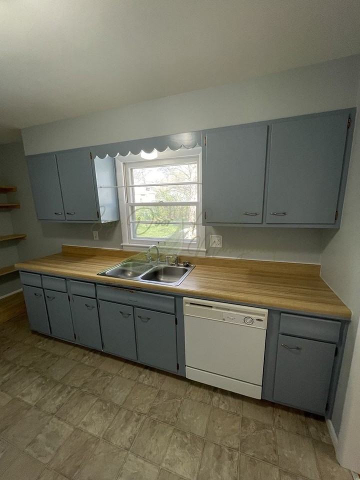 805 Sw Lea Dr - Photo 5 of 15