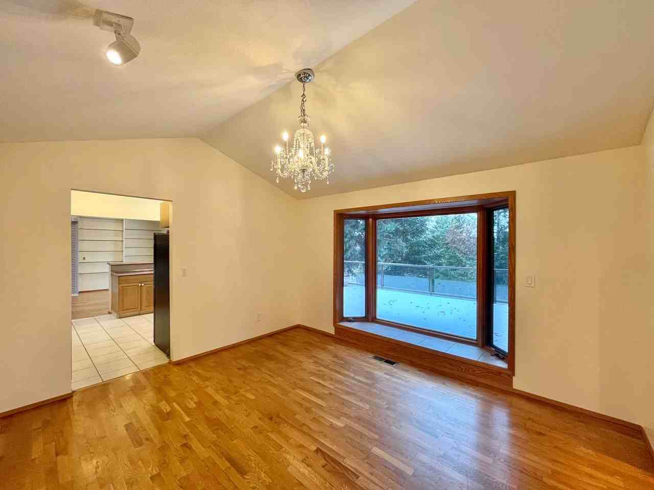 8611 Ne 26th Pl - Photo 6 of 37