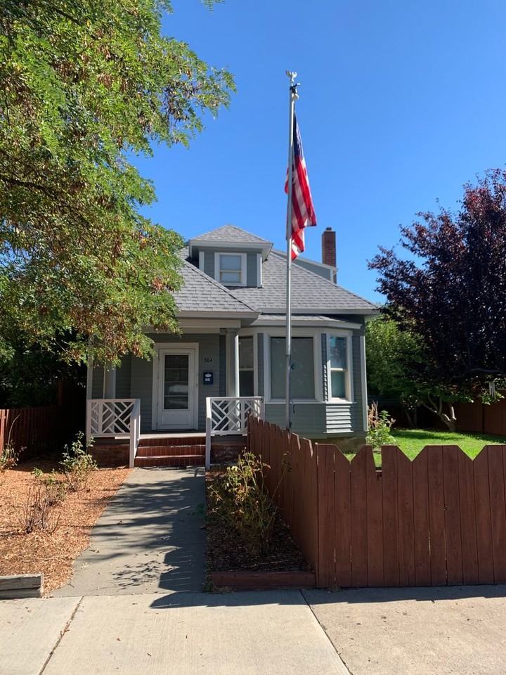 304 S Anderson St - Photo 2 of 46