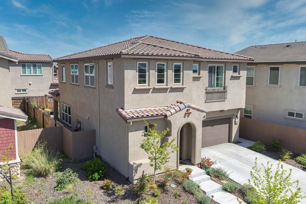 271 Alboran Sea Cir - Photo 4 of 50