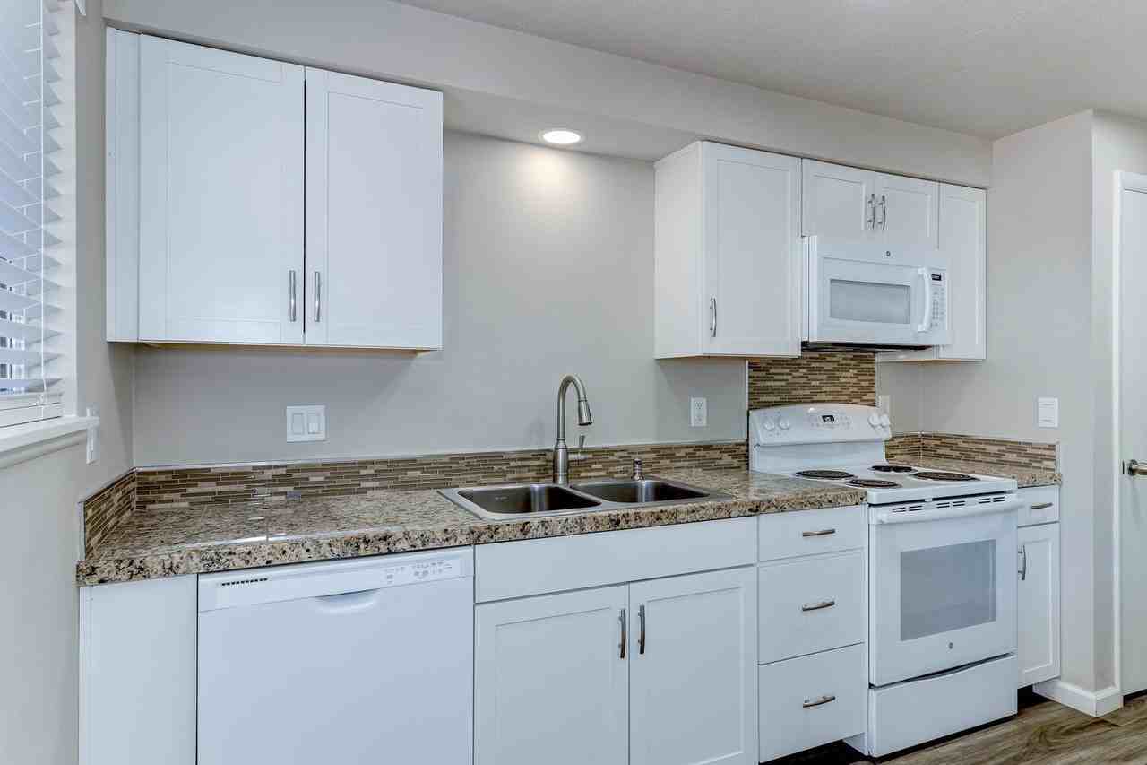 2522 N Arthur St - Photo 2 of 27