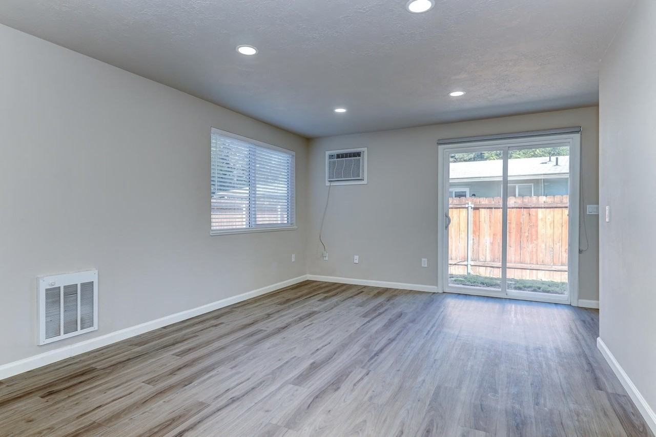 2522 N Arthur St - Photo 5 of 27