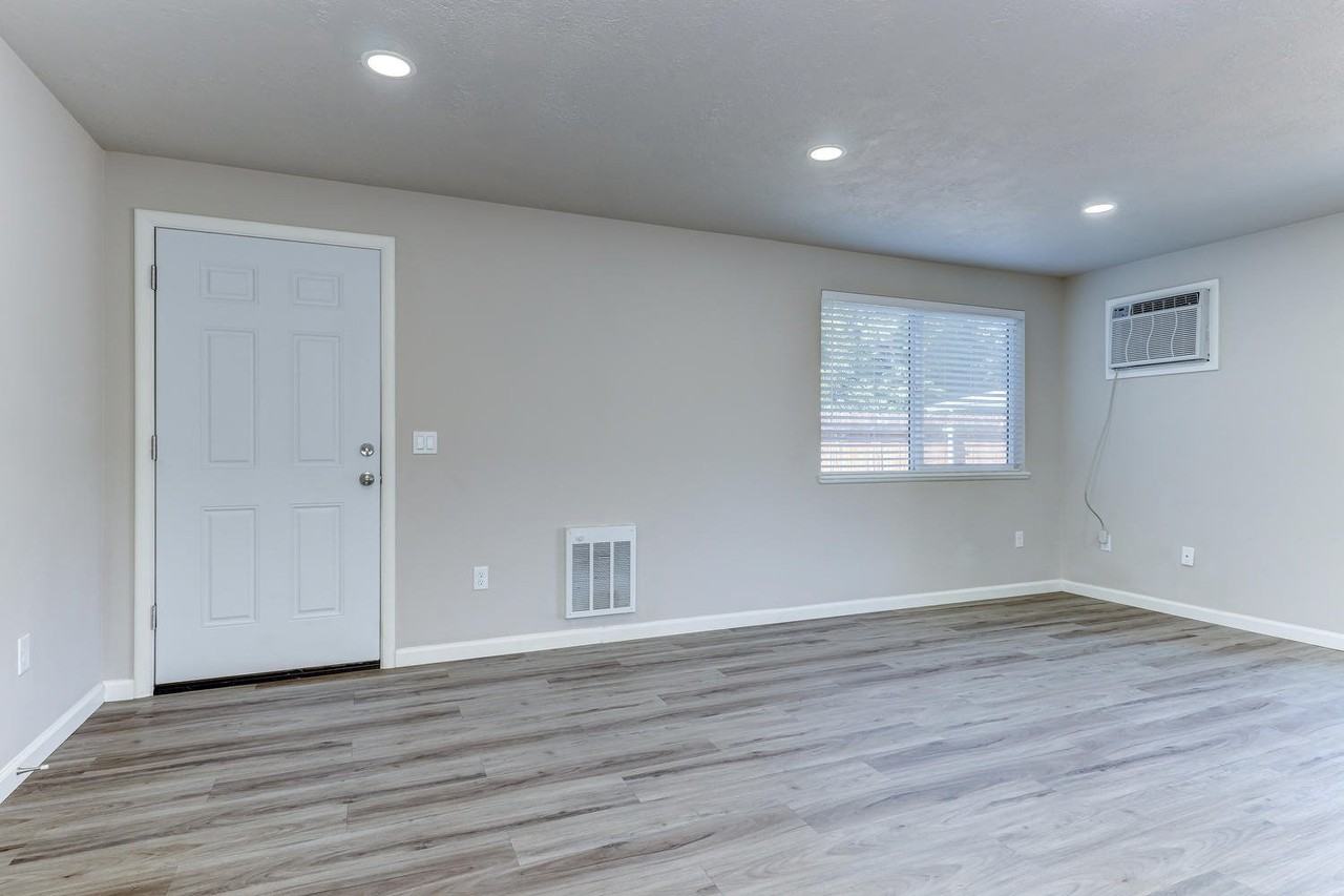 2522 N Arthur St - Photo 6 of 27