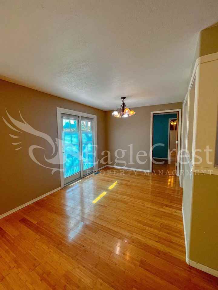 1130 Se Colonial Dr - Photo 7 of 27