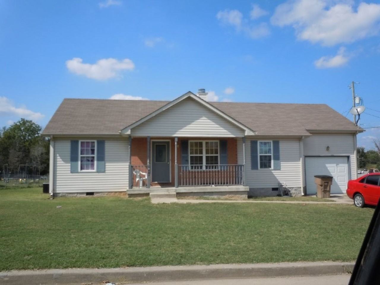 1900 Peaceful Brook Dr