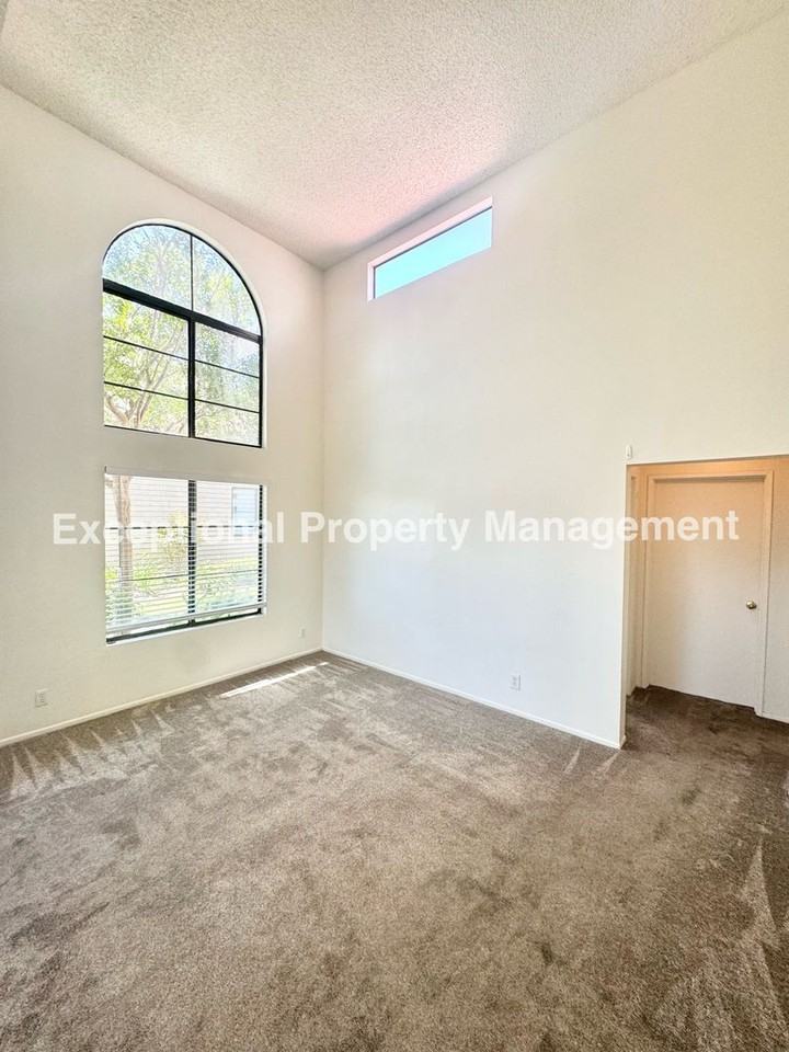 8577 Salina St - Photo 2 of 11