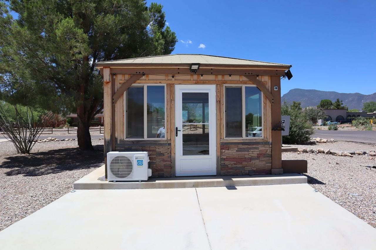 3159 E Choctaw Dr - Photo 3 of 48