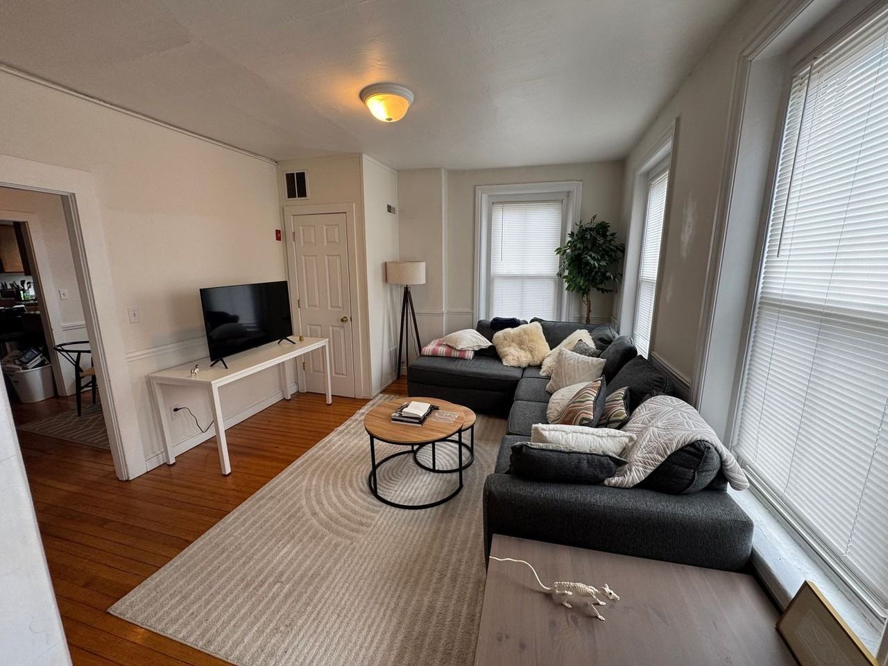 22 Market St #3 - Photo 4 of 15