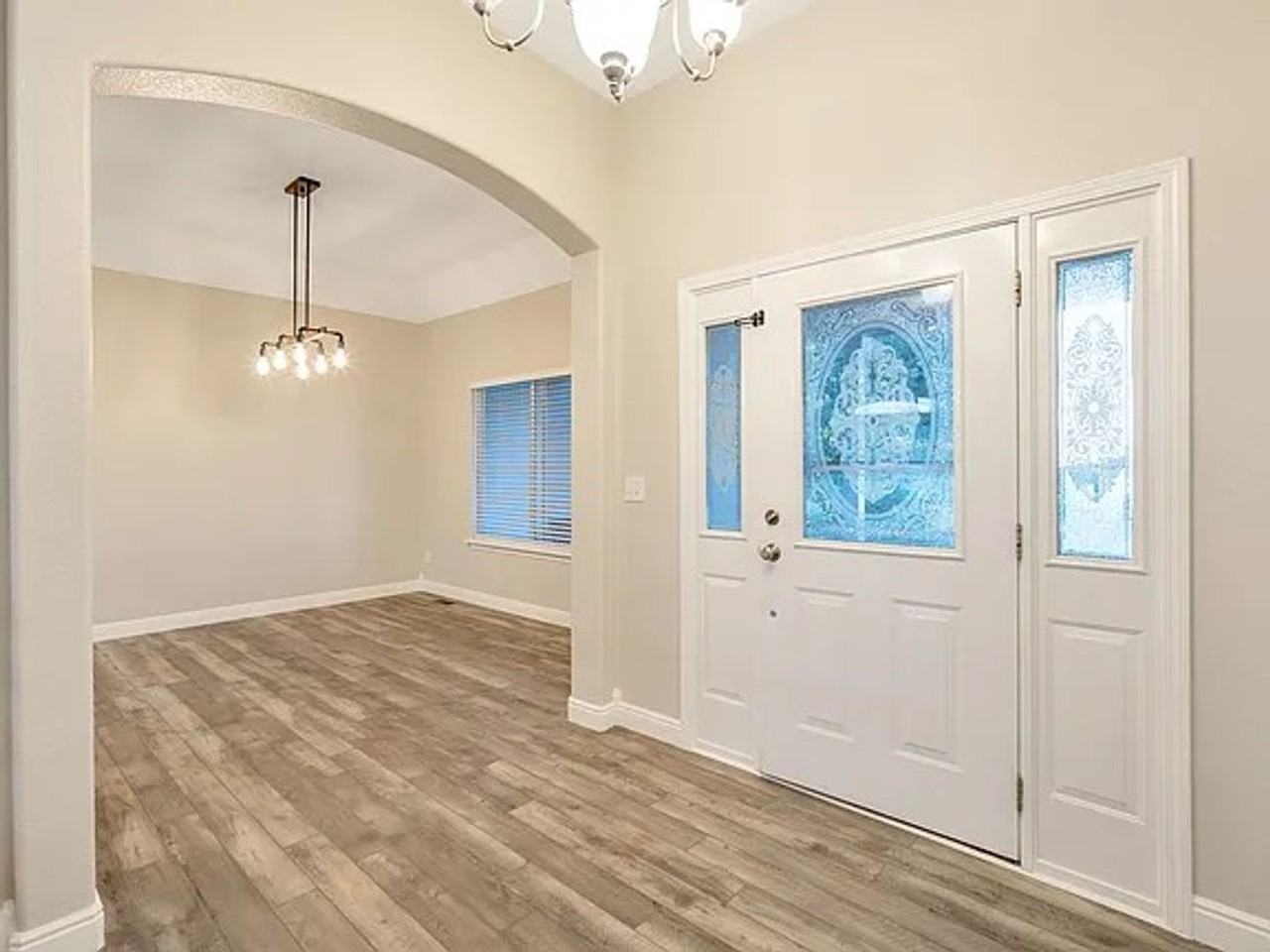 2228 Red Maple Cir - Photo 4 of 25