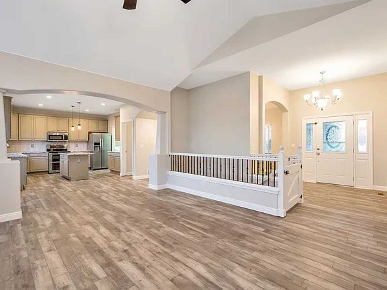 2228 Red Maple Cir - Photo 7 of 25