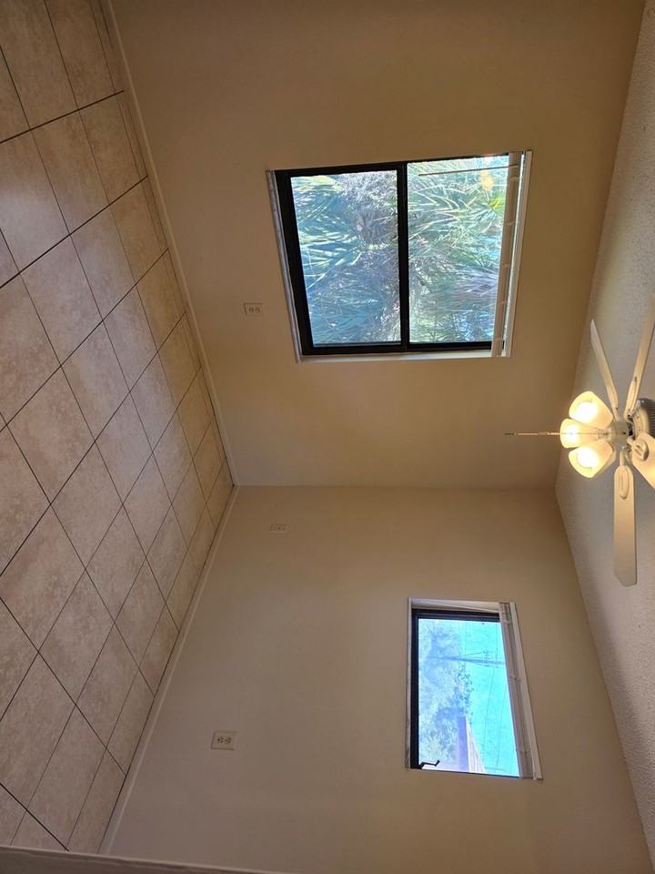 821 Mecca Dr - Photo 5 of 13