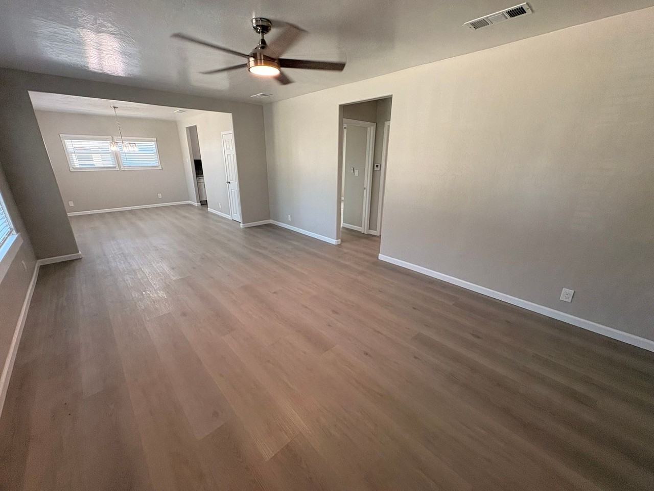 1029 N Highland St - Photo 4 of 10