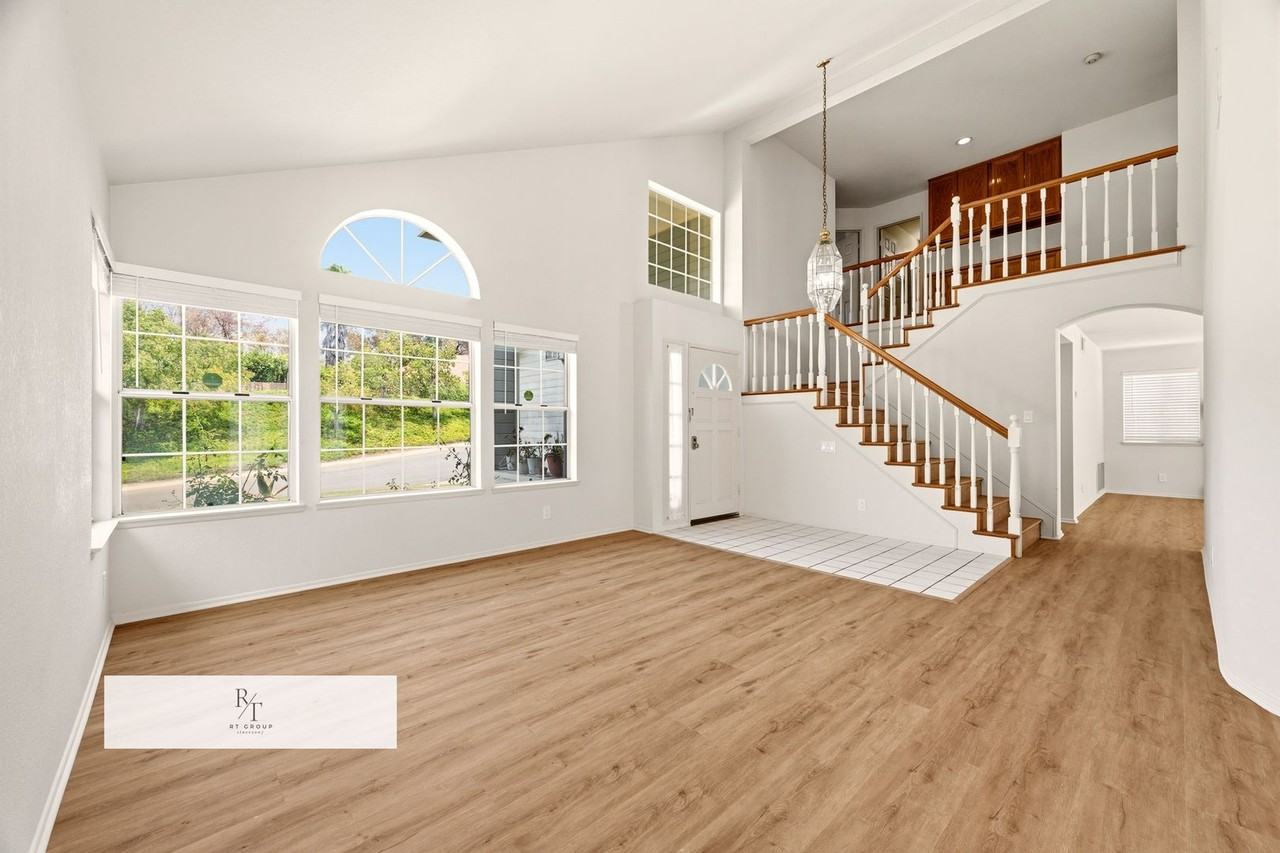20926 Brookline Dr - Photo 5 of 39