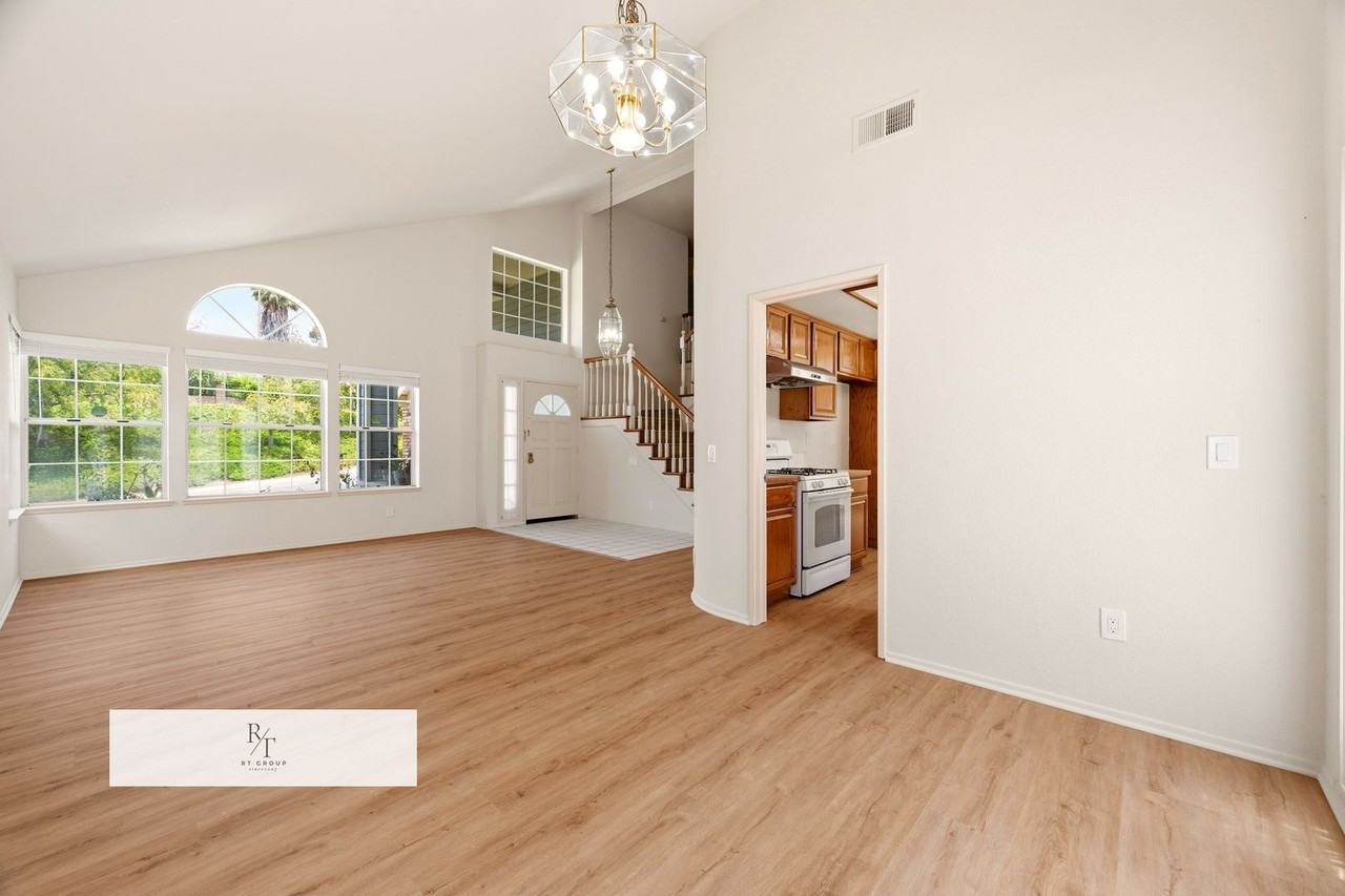 20926 Brookline Dr - Photo 6 of 39