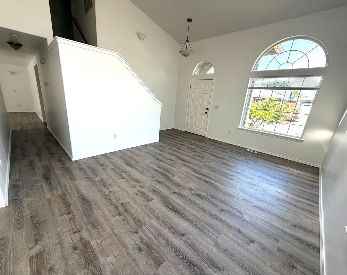 19117 46th Ave Ne - Photo 5 of 19