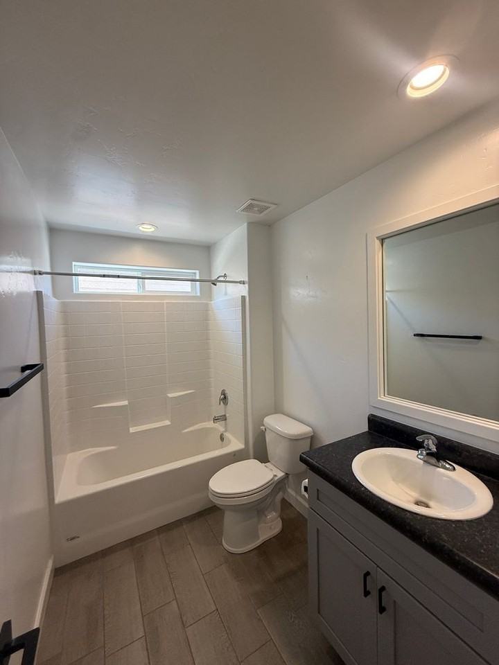 3038 Mallory Loop - Photo 7 of 11