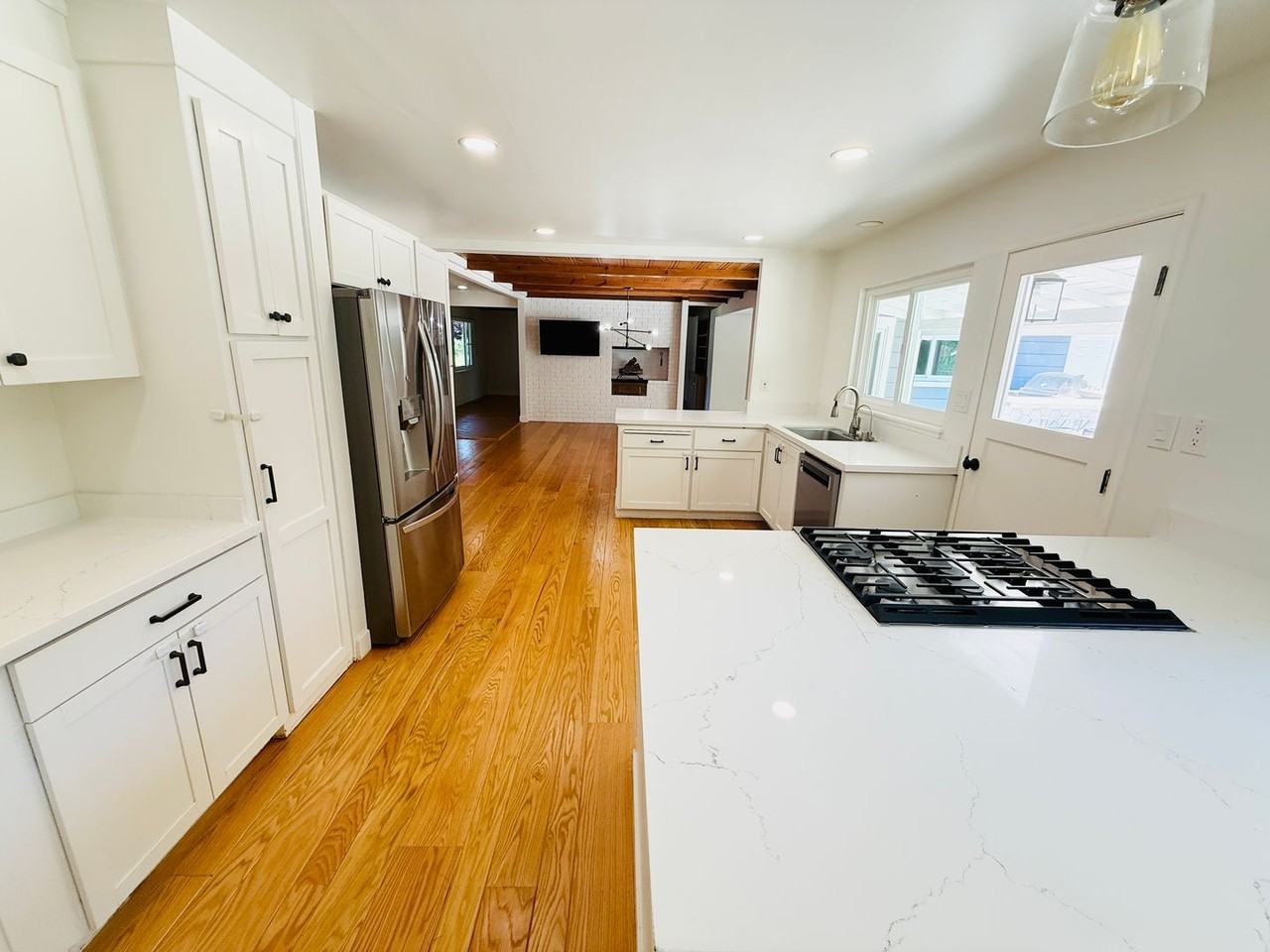 845 Mcellen Way - Photo 2 of 19