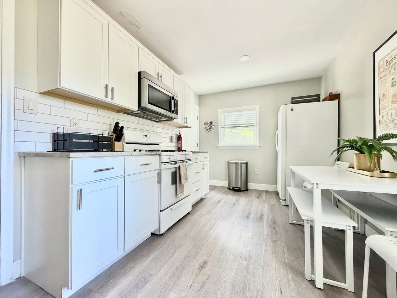 37 W Robert Ave - Photo 6 of 29