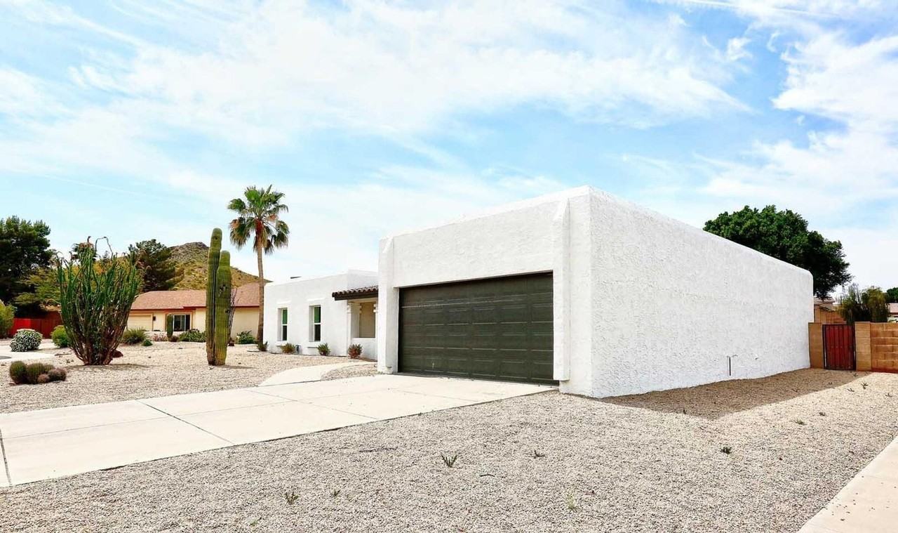 5017 E Acoma Dr - Photo 5 of 6
