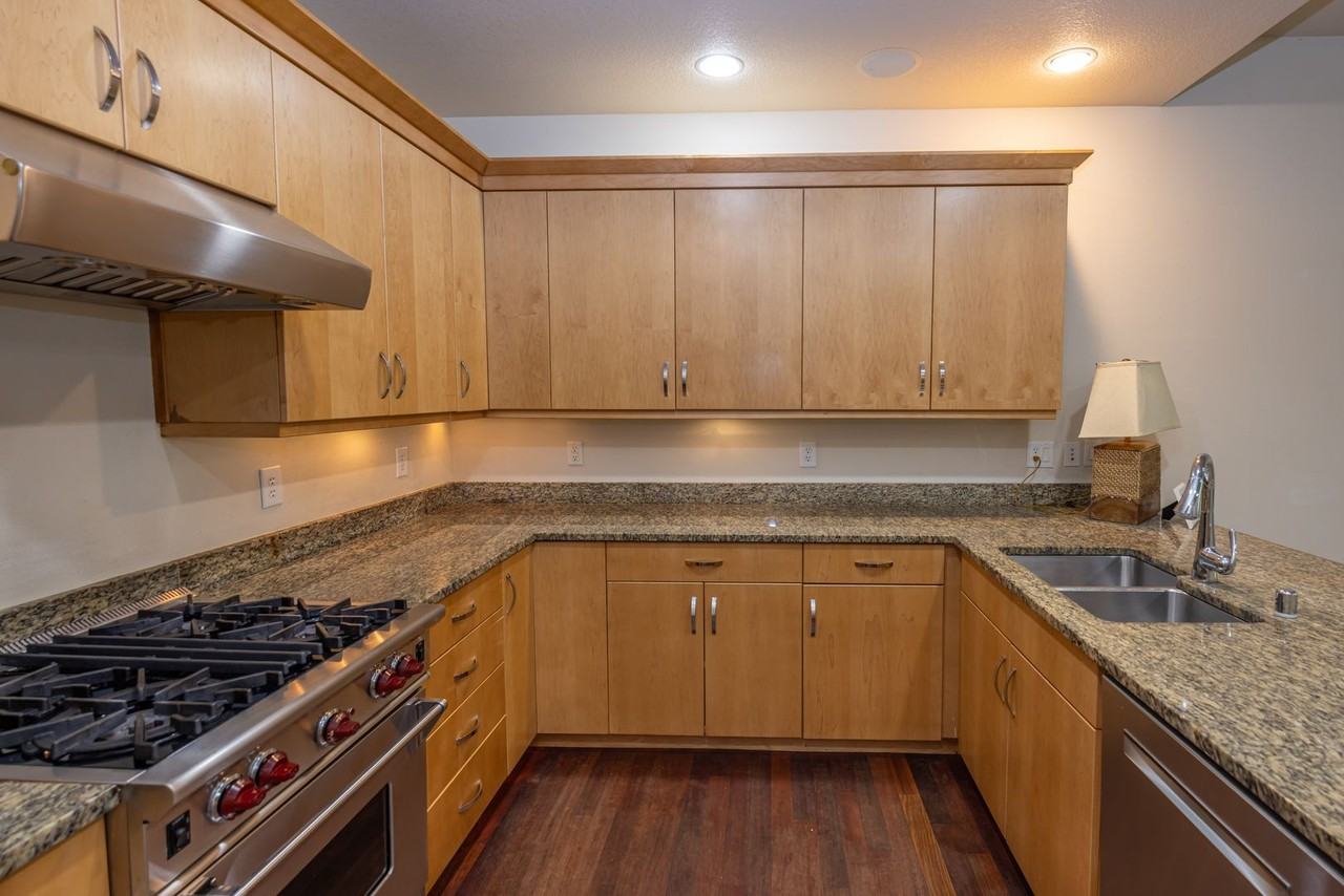 7812 Nw Quinault St - Photo 3 of 24