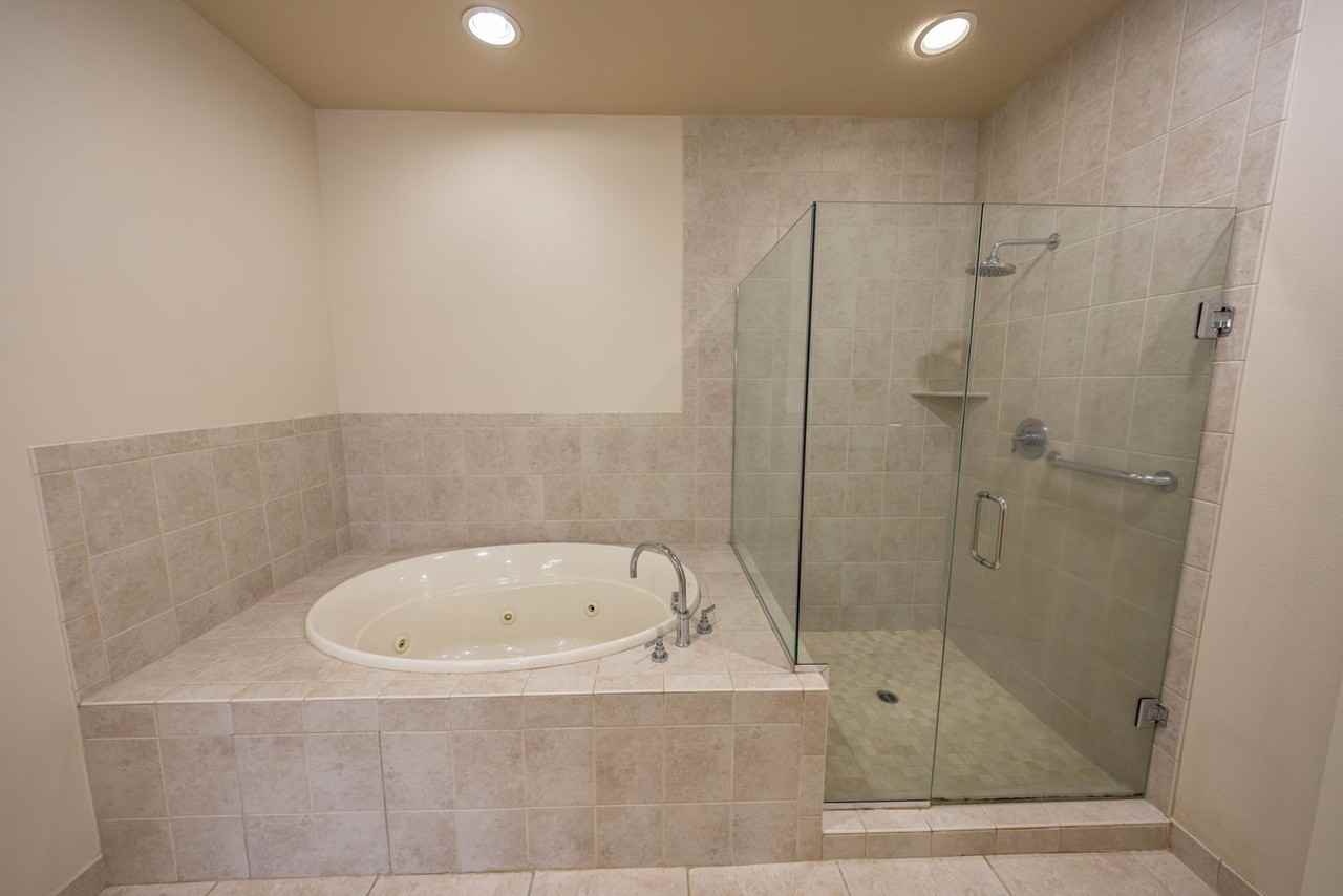 7812 Nw Quinault St - Photo 7 of 24
