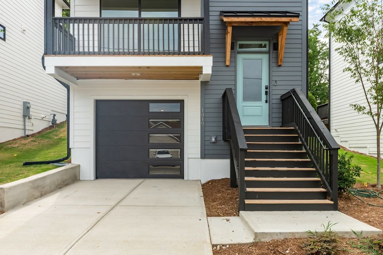 1019 Grant St - Photo 3 of 25
