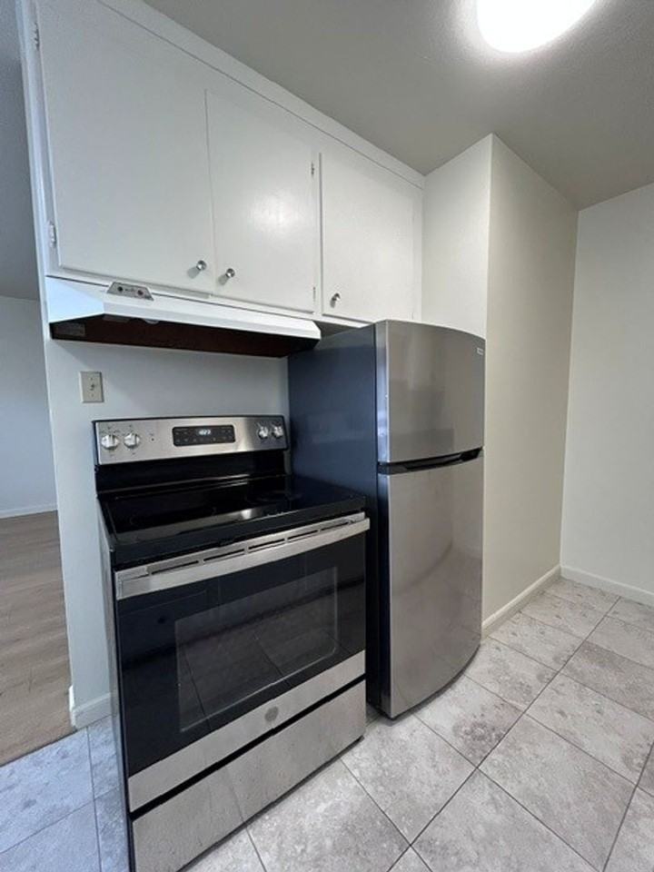939 Lexington Ave #1 - Photo 5 of 16