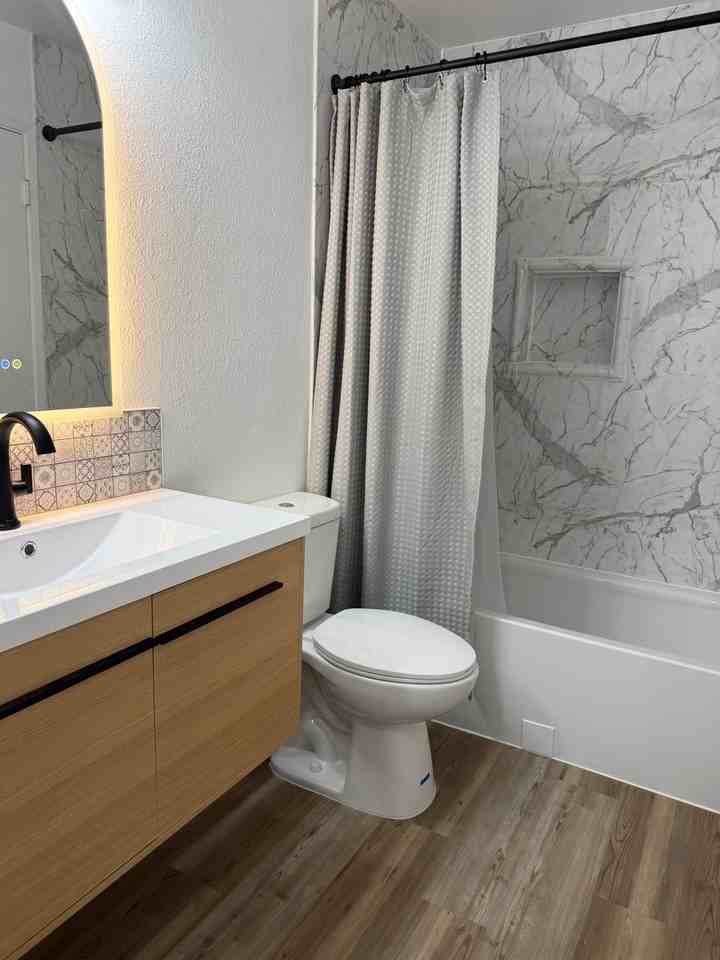 2451 Greendale Dr - Photo 6 of 8