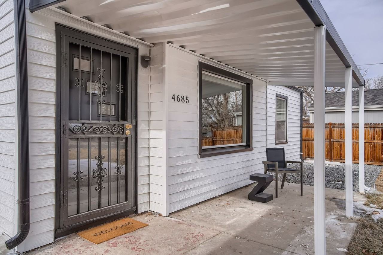 4685 Pierce St - Photo 2 of 21