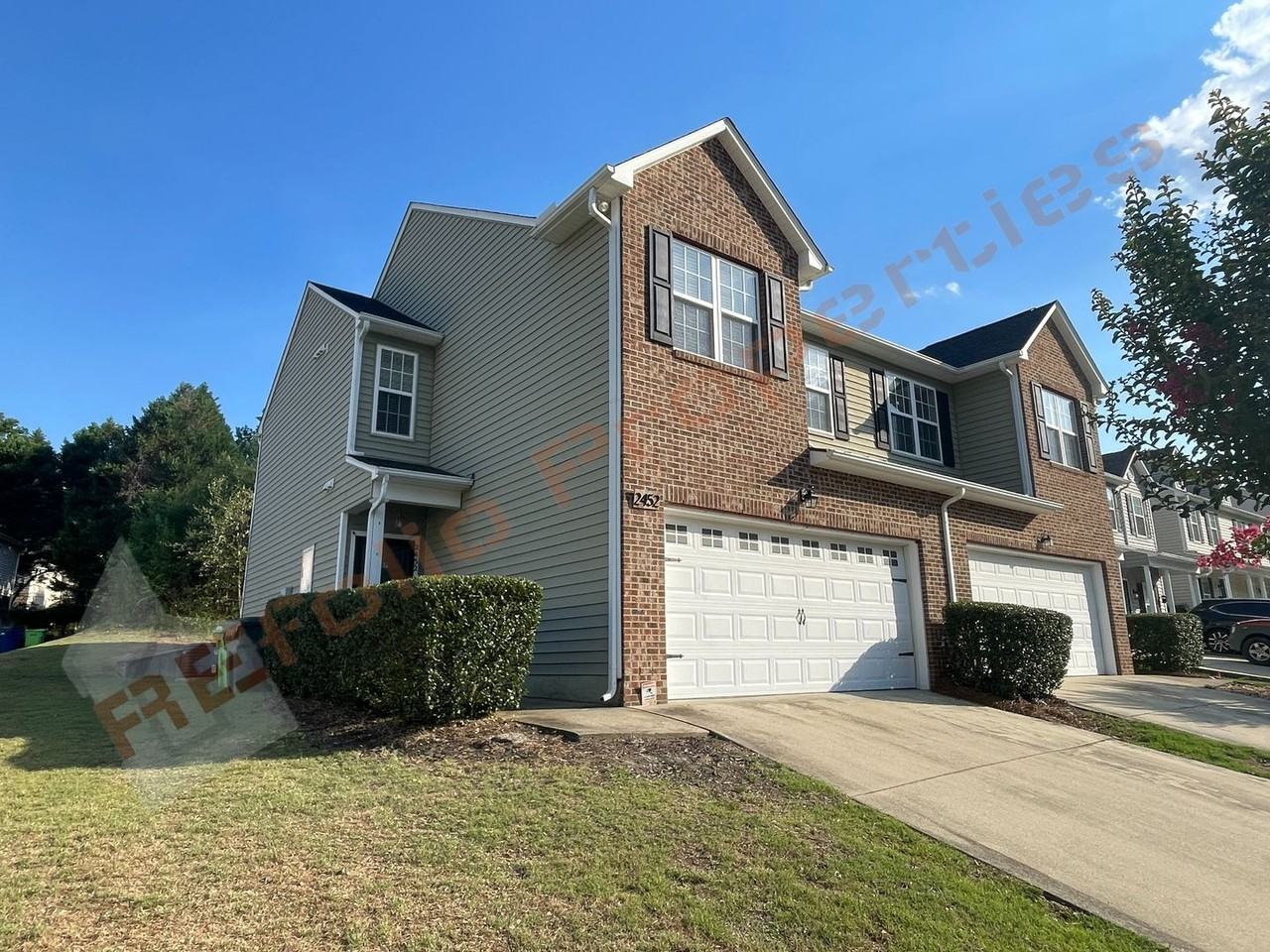 2452 Bay Harbor Dr - Photo 2 of 24