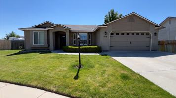 featured image of 2918 Chester Ln