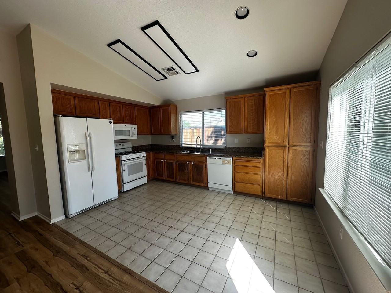 4901 Hillridge Way - Photo 3 of 12