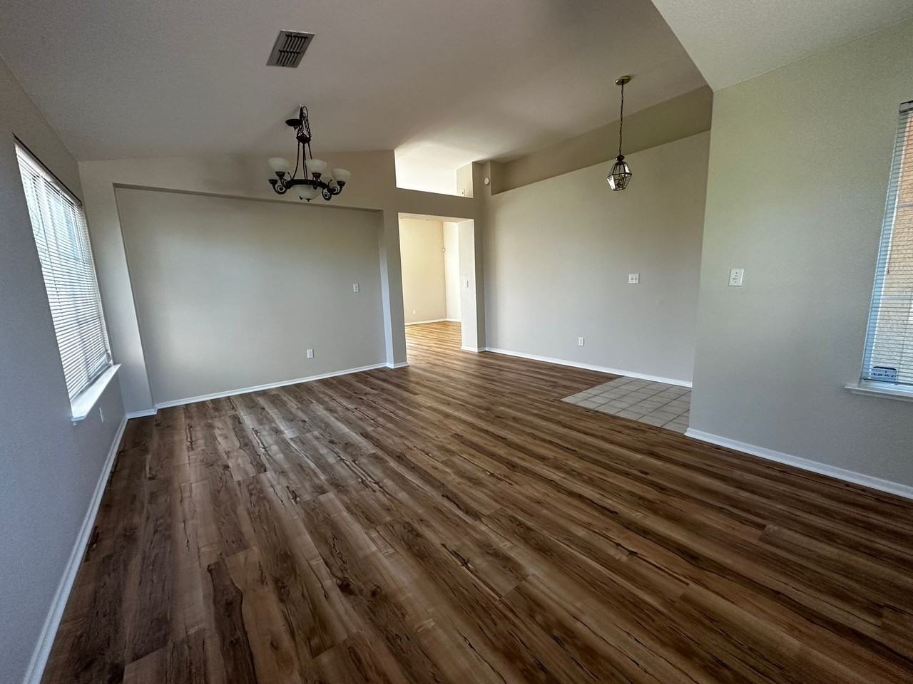 4901 Hillridge Way - Photo 6 of 12