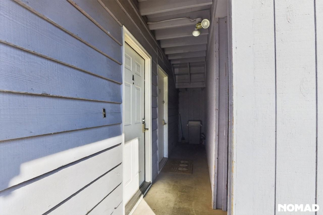 8317 Jewel Lake Rd - Photo 2 of 26