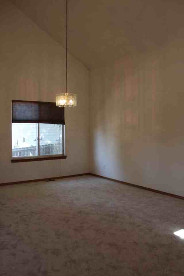 10432 W 82nd Ave - Photo 3 of 35